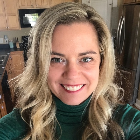 Meet your Posher, Stacie - Picture 1 of 1